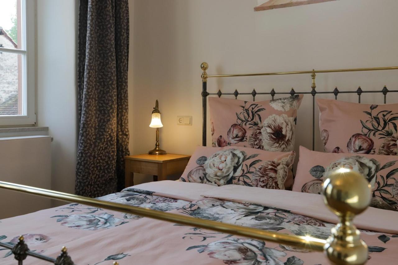 Boutique-Hotel Im Sternenhof 그로스카를바흐 외부 사진